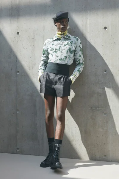 Look 2